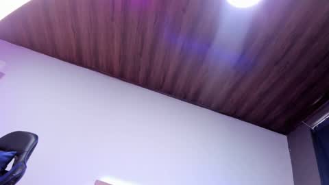 Snapshot of melani_xc chatting on 02-17-25, 05:53 MELANI - online show from 02-17-25, 05:53