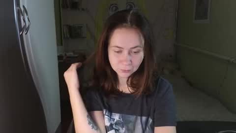 Snapshot of melania____ chatting on 11-02-25, 07:27 Mila online show from 11-02-25, 07:27