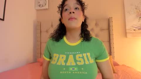 melania_xtreme online show from 12-18-25, 02:39