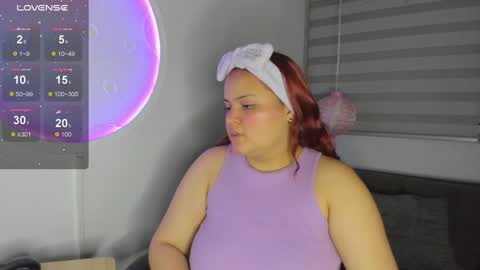 Snapshot of melanie_hh chatting on 02-09-25, 04:14 Melanie  online show from 02-09-25, 04:14