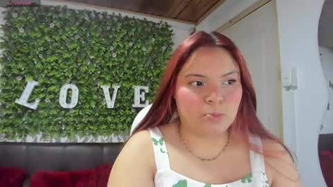 Snapshot of melanie_hh chatting on 02-21-25, 04:29 Melanie  online show from 02-21-25, 04:29