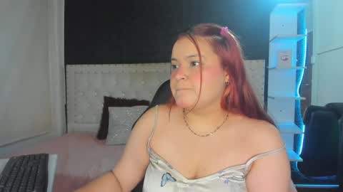 Snapshot of melanie_hh chatting on 02-25-25, 04:14 Melanie  online show from 02-25-25, 04:14