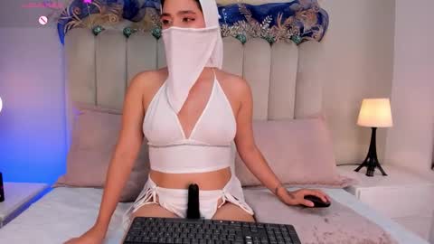 Melanie online show from 12-02-25, 06:47