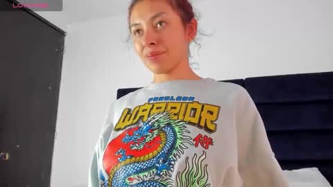 Melanie roux  online show from 02-07-26, 12:09