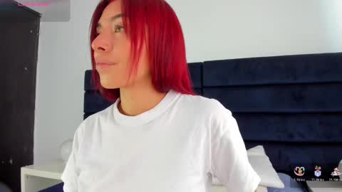 Melanie roux  online show from 02-10-26, 02:10