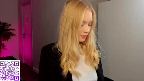 Melanie online show from 09-21-25, 08:05