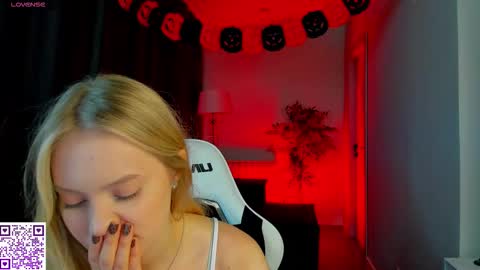 Melanie online show from 10-26-25, 08:09