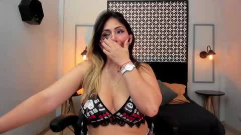 Melanie online show from 10-17-25, 02:19