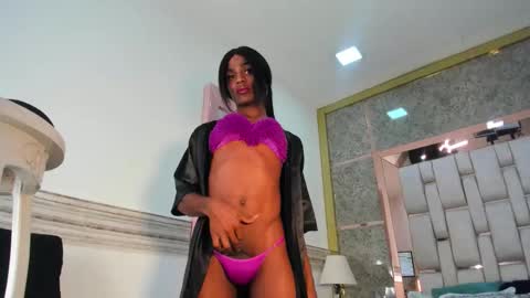 Snapshot of melanie_st4r chatting on 01-14-26, 05:35 MELANIE online show from 01-14-26, 05:35