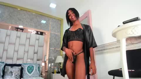 Snapshot of melanie_st4r chatting on 01-15-26, 04:28 MELANIE online show from 01-15-26, 04:28