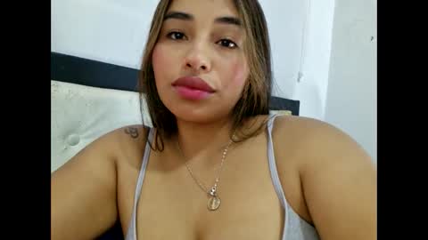 melaniie_roussel online show from 04-04-26, 11:57