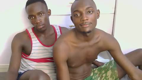Snapshot of melanin_hotguys chatting on 03-04-25, 10:13 MEDDY AND Faizal online show from 03-04-25, 10:13