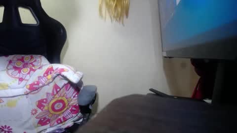 Snapshot of melany_isabella chatting on 02-22-25, 06:52 melany online show from 02-22-25, 06:52