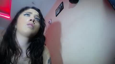 Snapshot of melany_isabella chatting on 03-09-25, 06:43 melany online show from 03-09-25, 06:43