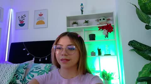 Snapshot of melany_na chatting on 01-22-25, 01:20 Melany online show from 01-22-25, 01:20