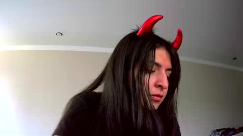 melena_caramel online show from 04-14-26, 07:14