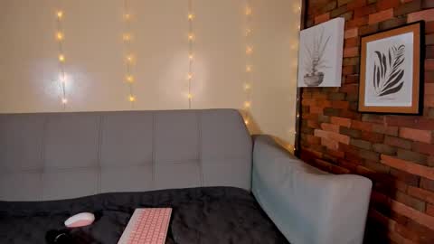 melifresita online show from 12-31-24, 04:04