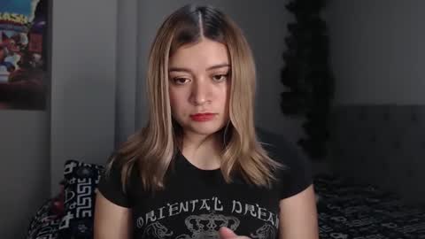 meliinna_xxx online show from 01-07-26, 12:57