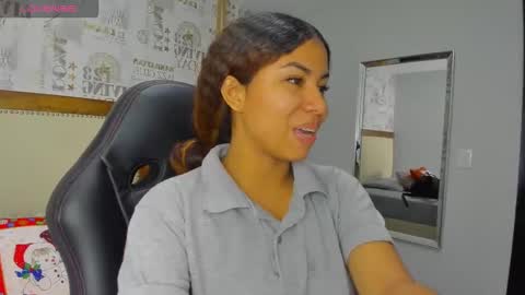 M E L I N A  online show from 12-17-25, 06:58