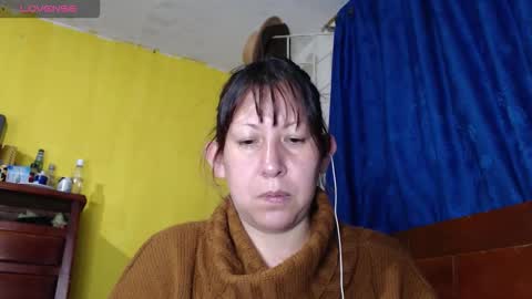 Snapshot of melisa037 chatting on 10-27-25, 03:43 melisa037 online show from 10-27-25, 03:43