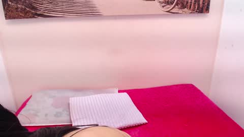 Snapshot of melisa_torrez chatting on 01-27-25, 11:32 melisa online show from 01-27-25, 11:32