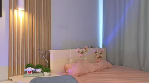 Snapshot of melisayyme chatting on 10-23-25, 04:34 Milissa online show from 10-23-25, 04:34