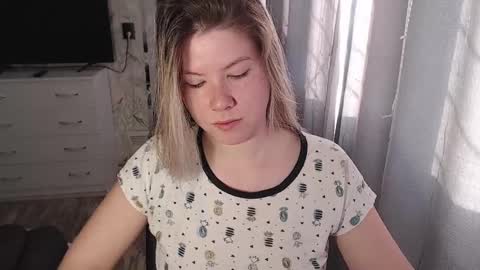 Melissa  Ray online show from 01-31-25, 09:59