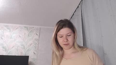 Melissa  Ray online show from 02-06-25, 02:33