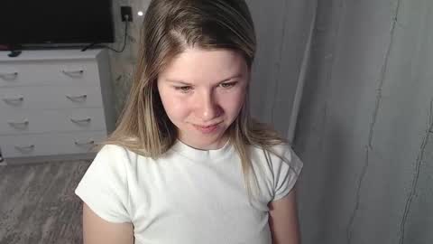 Melissa  Ray online show from 02-07-25, 05:29