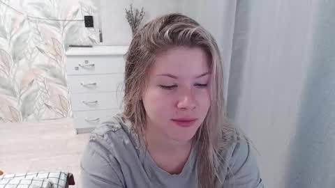 Melissa  Ray online show from 10-14-25, 05:47