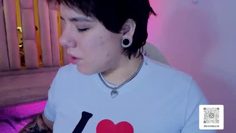 Lissa  online show from 12-14-25, 07:18