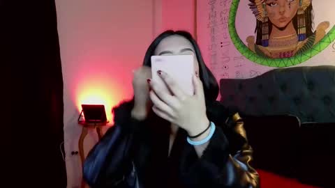 michell online show from 12-22-25, 08:28