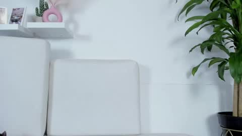 Melissa online show from 02-09-25, 07:16