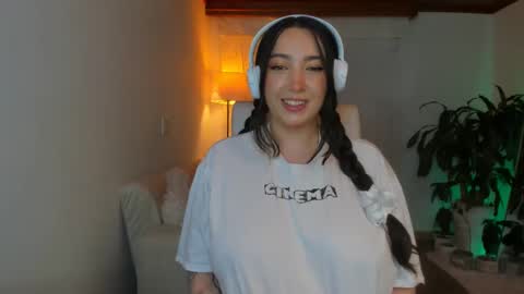 Snapshot of melissa_martiinez chatting on 12-28-24, 04:08 Melissa martiinez online show from 12-28-24, 04:08