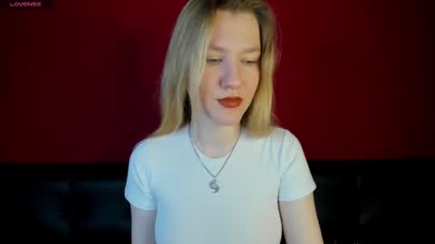 Snapshot of melissa_moooree chatting on 09-24-25, 08:17 melissa_moooree online show from 09-24-25, 08:17