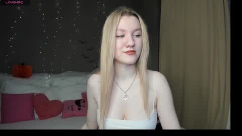 melissa_moooree online show from 10-29-25, 09:11