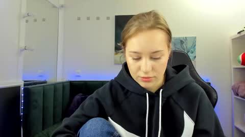 melissa_new22 online show from 11-03-25, 12:02