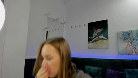 melissa_new22 online show from 12-20-25, 01:02