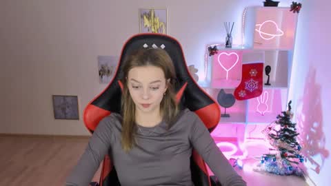 Melissa online show from 12-17-24, 08:43