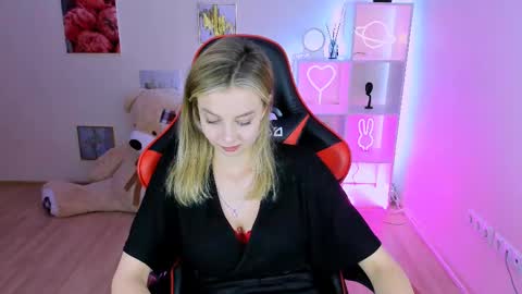 Melissa online show from 02-18-25, 02:27