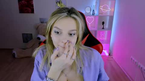 Melissa online show from 02-19-25, 02:23