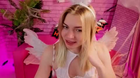 melissachristal online show from 10-29-25, 04:15