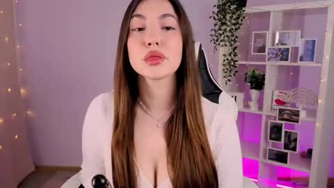 melissagray_ online show from 10-16-25, 04:35