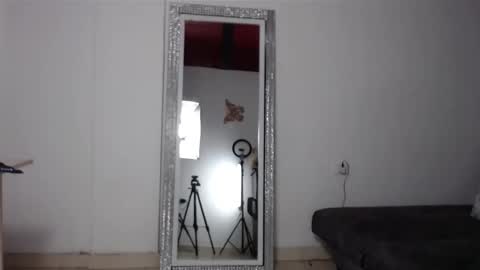 melissazaens online show from 01-16-25, 06:06