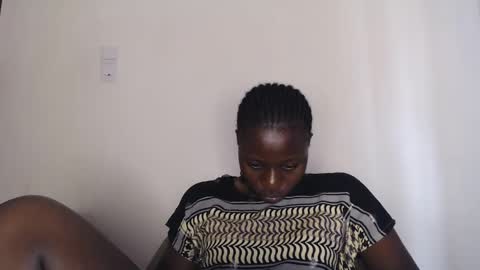 Snapshot of mellanin_pretty_ chatting on 12-08-24, 05:50 . online show from 12-08-24, 05:50