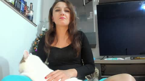 Snapshot of mellbell_ chatting on 01-12-26, 07:52 MellyMell online show from 01-12-26, 07:52