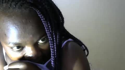 Snapshot of mellcy chatting on 01-28-25, 11:38 mell online show from 01-28-25, 11:38