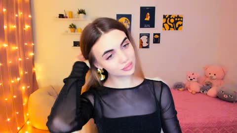 Snapshot of mellifluoustess chatting on 01-31-25, 08:22 Tessa online show from 01-31-25, 08:22