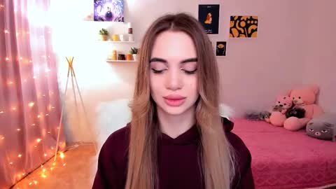 Snapshot of mellifluoustess chatting on 02-28-25, 01:05 Tessa online show from 02-28-25, 01:05