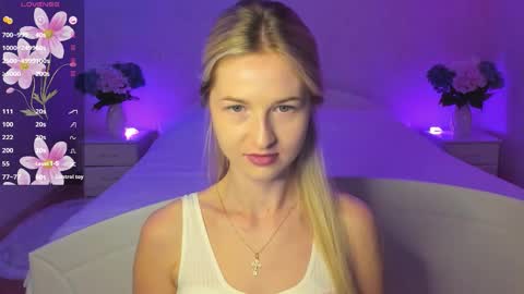 Snapshot of mellina_tey chatting on 09-18-25, 06:43 Mellina online show from 09-18-25, 06:43